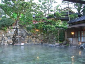 tamatsukuri-onsen-matsue-japan-chorakuren-onsen-open-hot-spring
